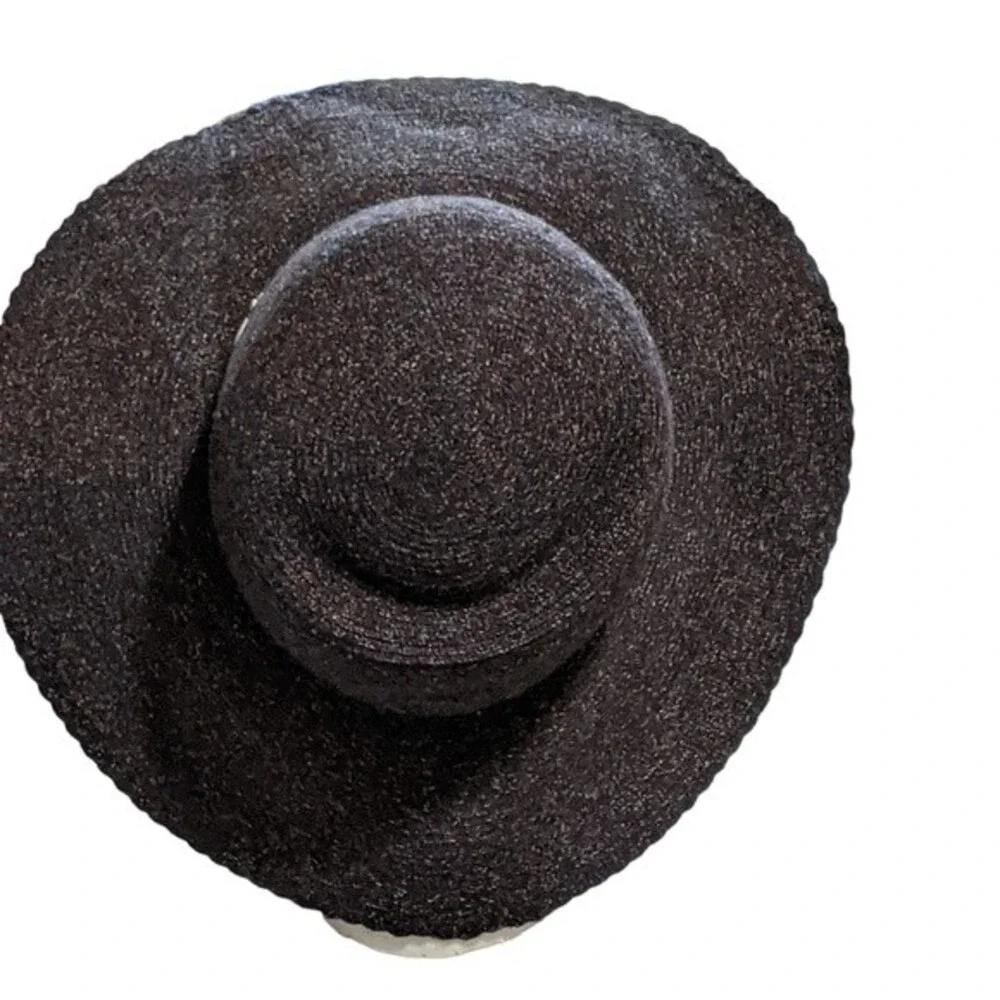Betmar New York speckled knit like hat women's